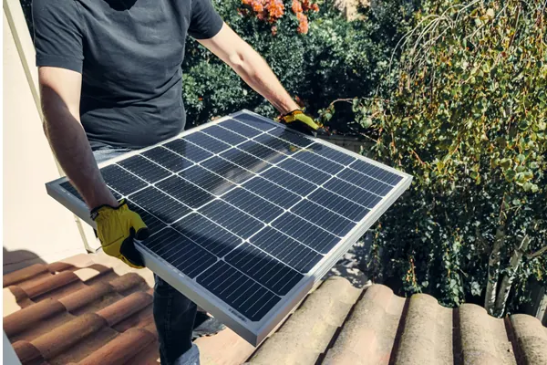 Panel solar para autoconsumo con batería virtual